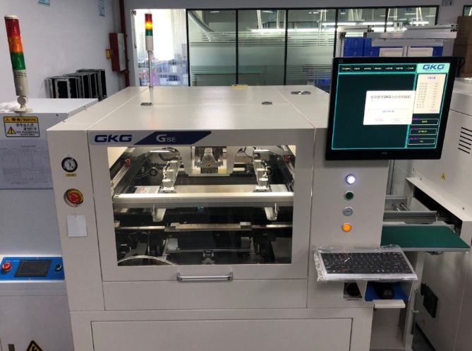 專業(yè)SMT_貼片加工的元器件側(cè)立翻轉(zhuǎn)簡述 專業(yè)SMT_貼片加工的元器件側(cè)立翻轉(zhuǎn)簡述